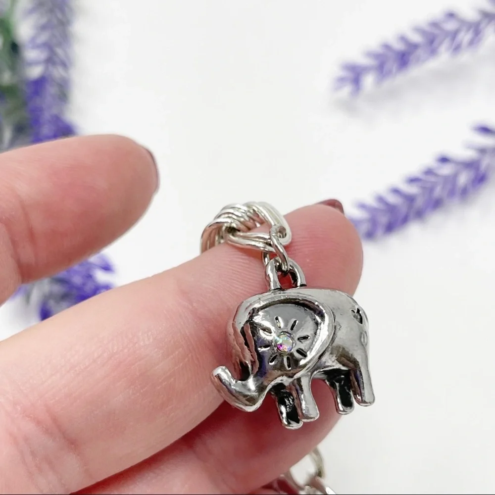 Chic Silver Elephant Charm Bracelet